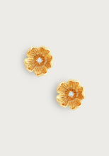 Load image into Gallery viewer, Wildflowers Gold Stud Earrings