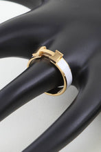 Load image into Gallery viewer, Enamel H Design Ring