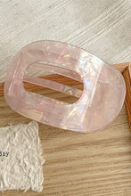 Load image into Gallery viewer, Jumbo Lay Flat Oval Hair Claw Clip