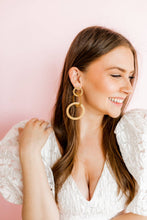 Load image into Gallery viewer, Camilia Earring