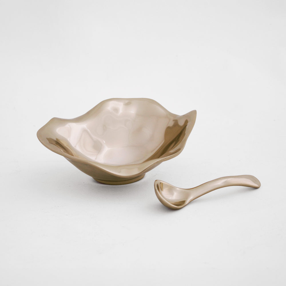 Sierra Modern Small Oval Bowl with Spoon
