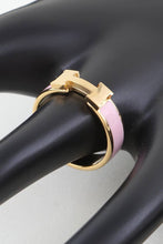 Load image into Gallery viewer, Enamel H Design Ring