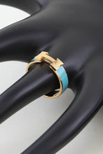 Load image into Gallery viewer, Enamel H Design Ring