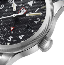Load image into Gallery viewer, VOLITION AMERICA 'Flight Force', Pilot Watch, 42 mm