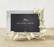 Load image into Gallery viewer, Butterfly Ginkgo Gold Reflective Frame