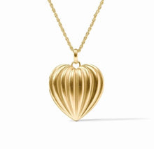 Load image into Gallery viewer, Puffy Heart Locket