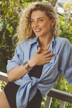Load image into Gallery viewer, Gold Farrier Thin Hinged Bangle