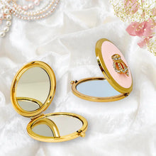 Load image into Gallery viewer, Queen's Heart Compact Mirror
