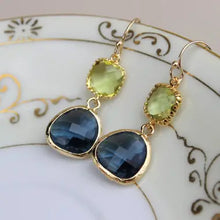 Load image into Gallery viewer, Peridot Green Drop Earrings