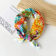 Load image into Gallery viewer, Cotton Floral Print Silky Scarf