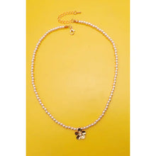 Load image into Gallery viewer, Minimalist Floral Pendant Necklace