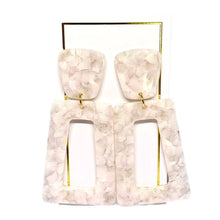 Load image into Gallery viewer, Kennedy White Shell Earrings