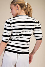 Load image into Gallery viewer, Round Neck Short Sleeve Black and White Knit Top
