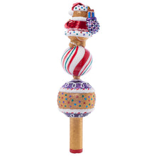 Load image into Gallery viewer, Gingersnap Santa Finial
