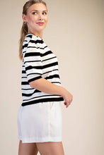 Load image into Gallery viewer, Round Neck Short Sleeve Black and White Knit Top
