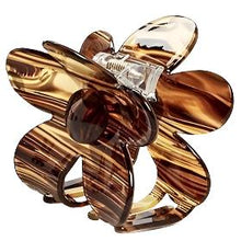 Load image into Gallery viewer, Floral Shaped Claw Clip
