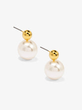 Load image into Gallery viewer, Double Ball Pearl Earring
