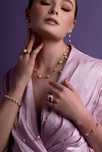 Load image into Gallery viewer, Half Pearl and Chain Magnet Short Necklace
