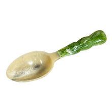 Load image into Gallery viewer, Green Resin Rio Bubble Ice Scoop
