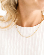 Load image into Gallery viewer, Small Basic Paperclip Chain Necklace
