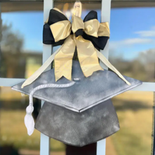 Load image into Gallery viewer, Congrats Grad! Door Hanger
