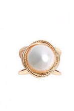 Load image into Gallery viewer, Scarf Holder Slider Ring
