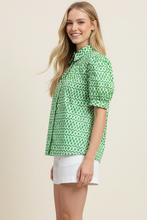 Load image into Gallery viewer, Green Geometric Print Button Down Blouse
