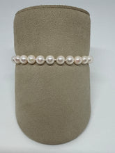 Load image into Gallery viewer, 7" 6-6.5 mm Akoya Pearl Bracelet with 14K White Gold Clasp
