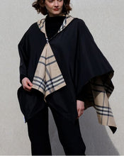 Load image into Gallery viewer, RainRap New Pockets
