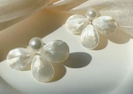 Clover Urban Cool Earrings