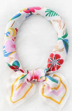 Load image into Gallery viewer, Floral Print Scarf
