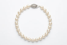 Load image into Gallery viewer, 7" 5-5.5 mm Akoya Pearl Bracelet with Sterling Silver Clasp
