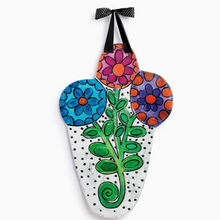 Load image into Gallery viewer, Reversible Flowers Door Hanger

