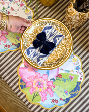 Load image into Gallery viewer, Tobacco Leaf Scalloped Paper Placemats | Set of 24
