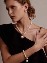 Load image into Gallery viewer, Pearl Pendant Collar Necklace
