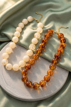 Load image into Gallery viewer, Chunky Round Resin Bead Statement Necklace

