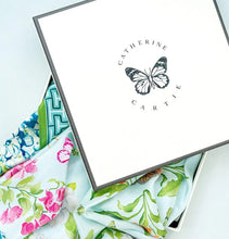 Load image into Gallery viewer, Botanical Garden Scarf
