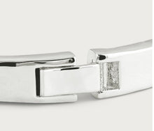 Load image into Gallery viewer, Silver Farrier Medium Hinged Bangle
