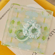Load image into Gallery viewer, Elephant Falls Scalloped Tray
