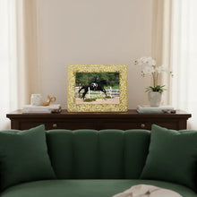 Load image into Gallery viewer, Festoon 4x6 Picture Frame
