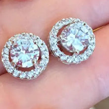 Load image into Gallery viewer, Crystal Round Stud Earrings
