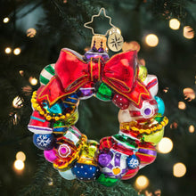 Load image into Gallery viewer, Joyful Wreath Little Gem
